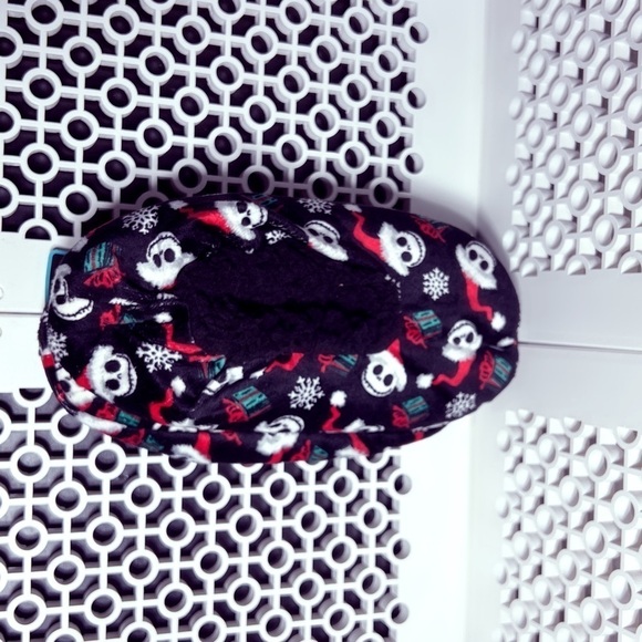 Disney Fuzzy nightmare before Christmas Women's Slipper - Picture 1 of 3